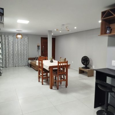 Casa Residencial com 114m², 3 quartos, 1 suíte, 1 garagem, no bairro Campeche em Florianópolis