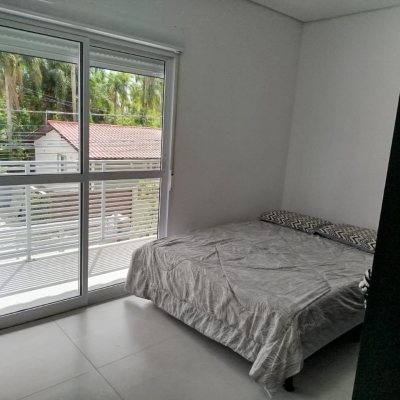 Casa Residencial com 114m², 3 quartos, 1 suíte, 1 garagem, no bairro Campeche em Florianópolis