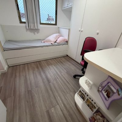 Apartamentos com 83m², 3 quartos, 1 suíte, 1 garagem, no bairro Canto em Florianópolis