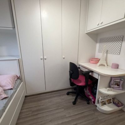Apartamentos com 83m², 3 quartos, 1 suíte, 1 garagem, no bairro Canto em Florianópolis