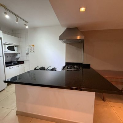 Apartamentos com 83m², 3 quartos, 1 suíte, 1 garagem, no bairro Canto em Florianópolis