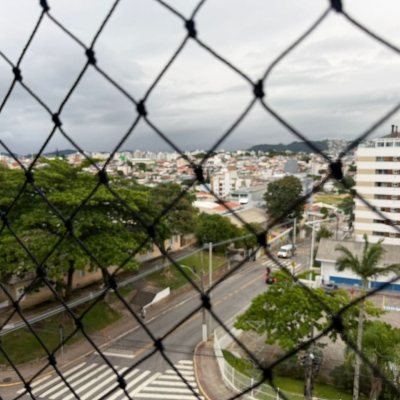 Apartamentos com 83m², 3 quartos, 1 suíte, 1 garagem, no bairro Canto em Florianópolis