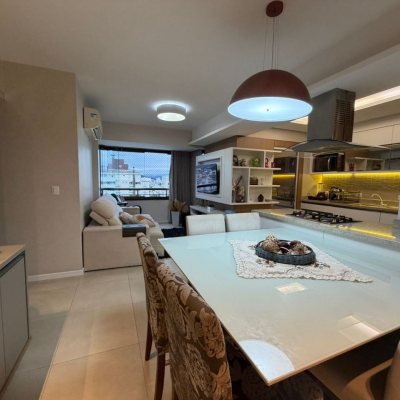 Apartamentos com 83m², 3 quartos, 1 suíte, 1 garagem, no bairro Canto em Florianópolis