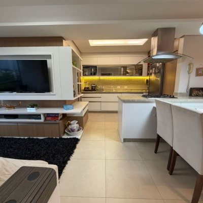 Apartamentos com 83m², 3 quartos, 1 suíte, 1 garagem, no bairro Canto em Florianópolis