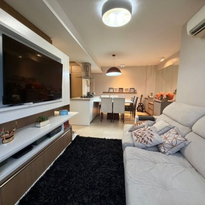Apartamentos com 83m², 3 quartos, 1 suíte, 1 garagem, no bairro Canto em Florianópolis