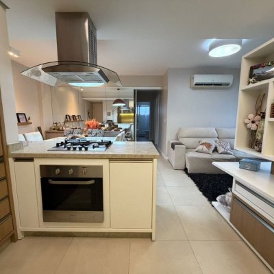 Apartamentos com 83m², 3 quartos, 1 suíte, 1 garagem, no bairro Canto em Florianópolis