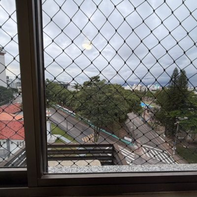 Apartamentos com 83m², 3 quartos, 1 suíte, 1 garagem, no bairro Canto em Florianópolis