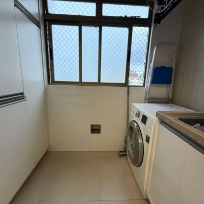 Apartamentos com 83m², 3 quartos, 1 suíte, 1 garagem, no bairro Canto em Florianópolis