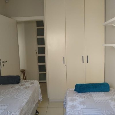 Casa Residencial com 170m², 3 quartos, 1 suíte, 2 garagens, no bairro Itacorubi em Florianópolis