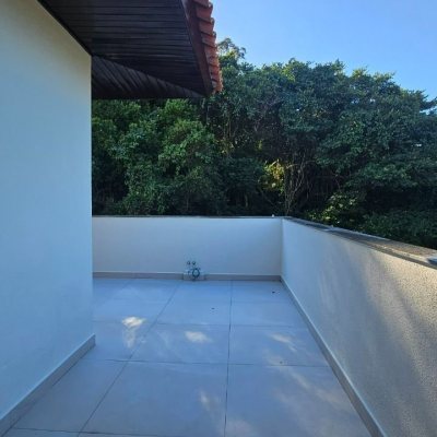 Cobertura com 183m², 3 quartos (sendo 1 suíte), 2 garagens, no bairro João Paulo em Florianópolis