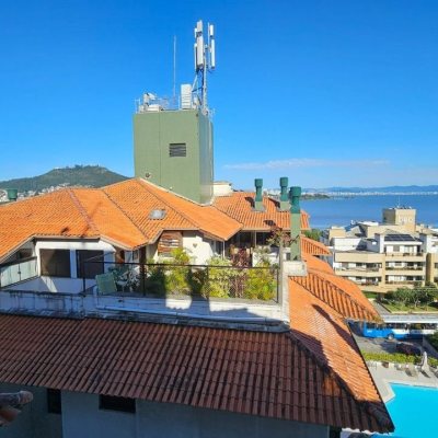 Cobertura com 183m², 3 quartos (sendo 1 suíte), 2 garagens, no bairro João Paulo em Florianópolis