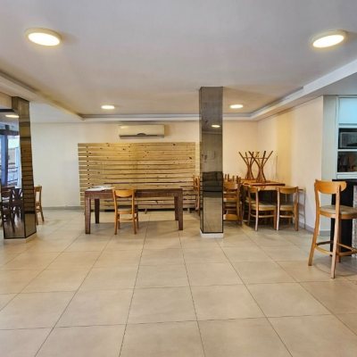 Cobertura com 183m², 3 quartos (sendo 1 suíte), 2 garagens, no bairro João Paulo em Florianópolis
