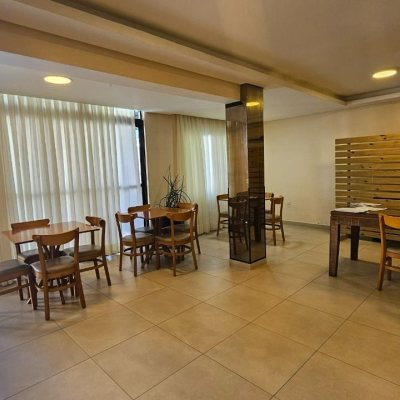 Cobertura com 183m², 3 quartos (sendo 1 suíte), 2 garagens, no bairro João Paulo em Florianópolis
