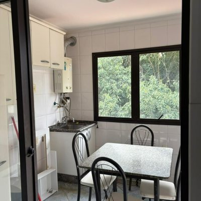 Cobertura com 223m², 3 quartos, 1 suíte, 2 garagens, no bairro João Paulo em Florianópolis