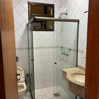 Cobertura com 223m², 3 quartos, 1 suíte, 2 garagens, no bairro João Paulo em Florianópolis