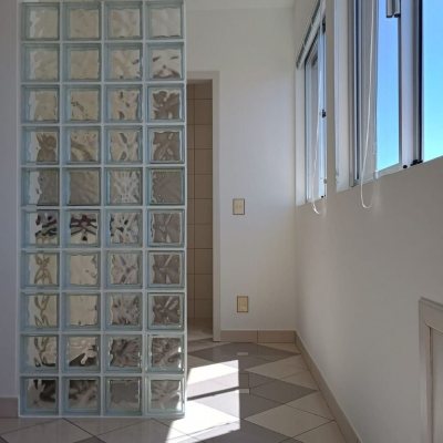 Sala com 29m², no bairro Trindade em Florianópolis