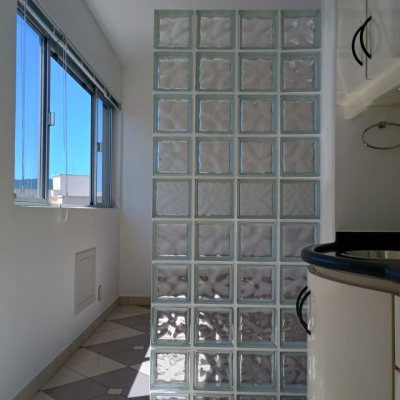 Sala com 29m², no bairro Trindade em Florianópolis