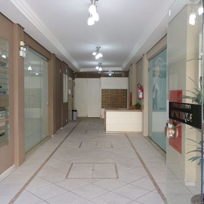 Sala com 29m², no bairro Trindade em Florianópolis