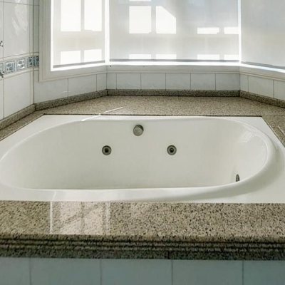 Casa Residencial com 265m², 4 quartos, 2 suítes, 2 garagens, no bairro Campeche em Florianópolis