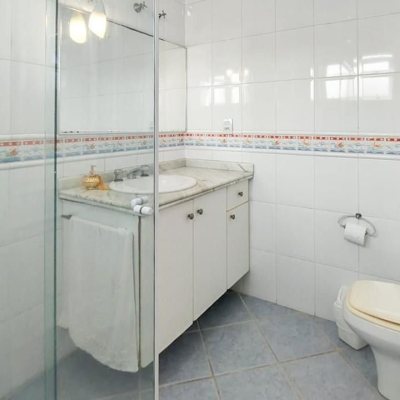 Casa Residencial com 265m², 4 quartos, 2 suítes, 2 garagens, no bairro Campeche em Florianópolis