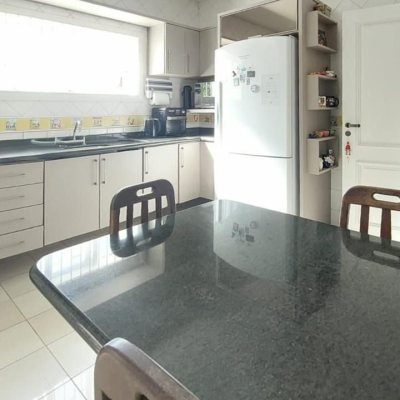 Casa Residencial com 265m², 4 quartos, 2 suítes, 2 garagens, no bairro Campeche em Florianópolis