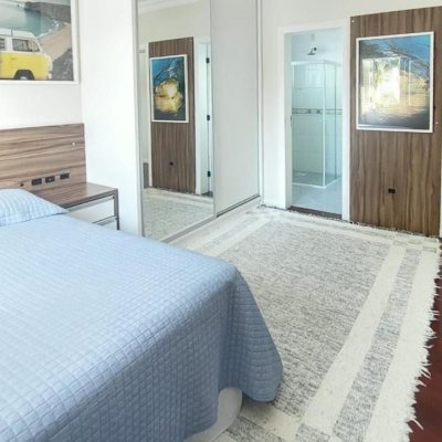 Casa Residencial com 265m², 4 quartos, 2 suítes, 2 garagens, no bairro Campeche em Florianópolis