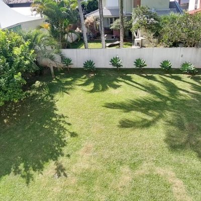 Casa Residencial com 265m², 4 quartos, 2 suítes, 2 garagens, no bairro Campeche em Florianópolis