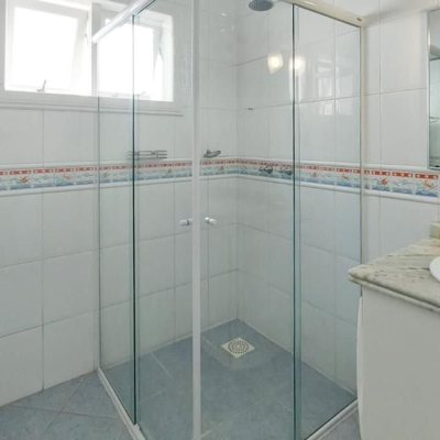 Casa Residencial com 265m², 4 quartos, 2 suítes, 2 garagens, no bairro Campeche em Florianópolis