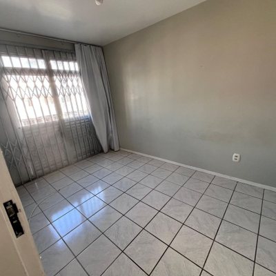 Apartamentos com 54m², 2 quartos, 1 garagem, no bairro Roçado em São José