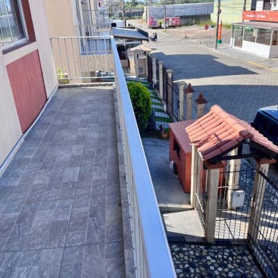 Apartamentos com 54m², 2 quartos, 1 garagem, no bairro Roçado em São José