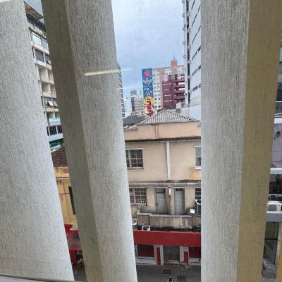 Sala com 37m², no bairro Centro em Florianópolis