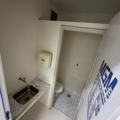 Sala com 37m², no bairro Centro em Florianópolis