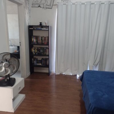 Casa Residencial com 140m², 5 quartos, 5 suítes, 3 garagens, no bairro São João Do Rio Vermelho em Florianópolis