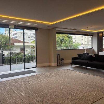 Apartamentos com 68m², 2 quartos, 1 suíte, 1 garagem, no bairro Trindade em Florianópolis