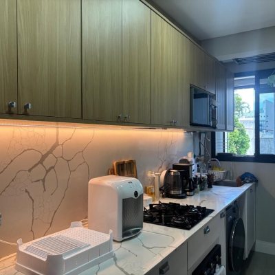 Apartamentos com 68m², 2 quartos, 1 suíte, 1 garagem, no bairro Trindade em Florianópolis