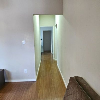 Casa Residencial com 200m², 4 quartos (sendo 10 suítes), 3 garagens, no bairro Capoeiras em Florianópolis