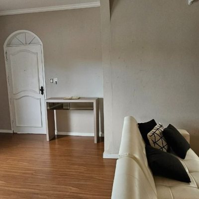 Casa Residencial com 200m², 4 quartos (sendo 10 suítes), 3 garagens, no bairro Capoeiras em Florianópolis