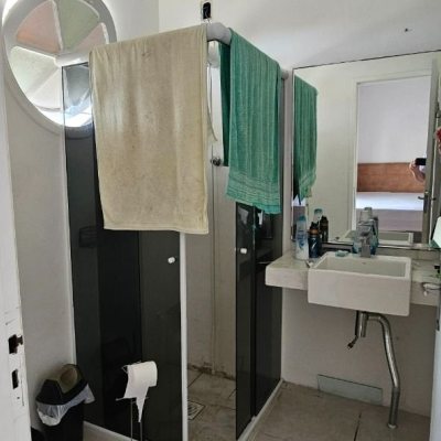 Casa Residencial com 200m², 4 quartos (sendo 10 suítes), 3 garagens, no bairro Capoeiras em Florianópolis
