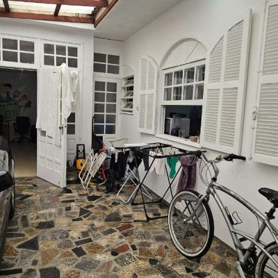 Casa Residencial com 200m², 4 quartos (sendo 10 suítes), 3 garagens, no bairro Capoeiras em Florianópolis