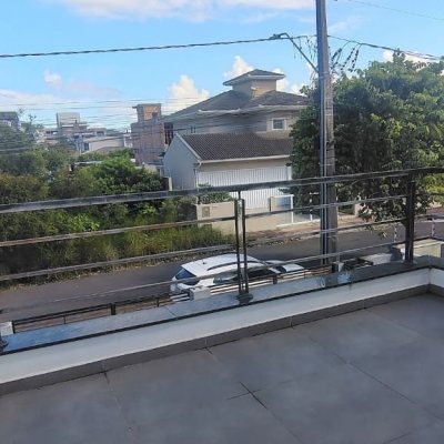 Casa Residencial com 164m², 3 quartos, 2 suítes, 2 garagens, no bairro Ingleses do Rio Vermelho em Florianópolis