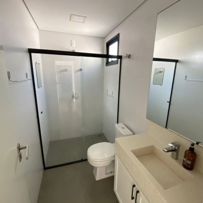 Casa Residencial com 164m², 3 quartos, 2 suítes, 2 garagens, no bairro Ingleses do Rio Vermelho em Florianópolis