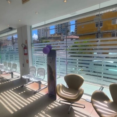 Loja com 680m², 9 garagens, no bairro Estreito em Florianópolis