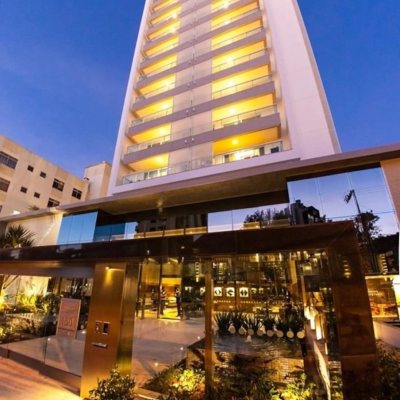 Studio Residencial com 52m², 1 quarto, 2 garagens, no bairro Centro em Florianópolis