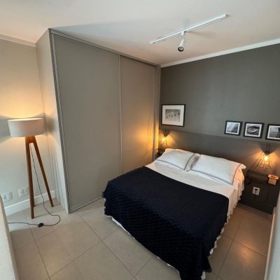 Studio Residencial com 52m², 1 quarto, 2 garagens, no bairro Centro em Florianópolis