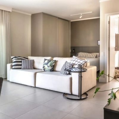 Studio Residencial com 52m², 1 quarto, 2 garagens, no bairro Centro em Florianópolis