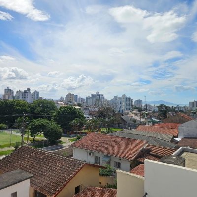 Predio com 414m², 8 garagens, no bairro Jardim Atlântico em Florianópolis