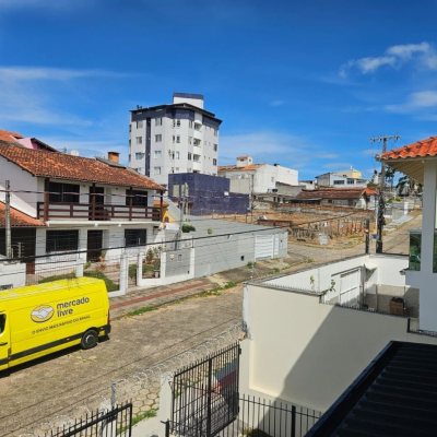 Predio com 414m², 8 garagens, no bairro Jardim Atlântico em Florianópolis