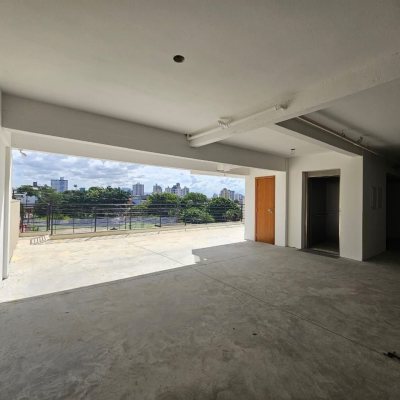 Predio com 414m², 8 garagens, no bairro Jardim Atlântico em Florianópolis