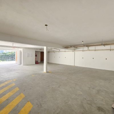 Predio com 414m², 8 garagens, no bairro Jardim Atlântico em Florianópolis