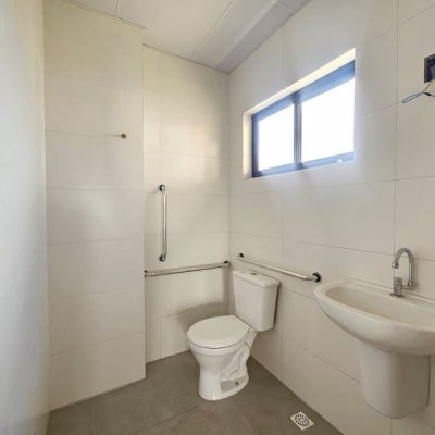 Predio com 414m², 8 garagens, no bairro Jardim Atlântico em Florianópolis